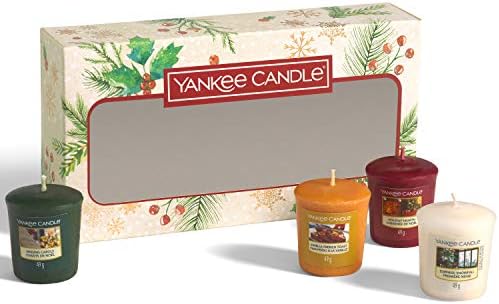 Yankee Candle Gift Set | 4 Christmas Scented Votive Candles | Magical Christmas Morning Collection