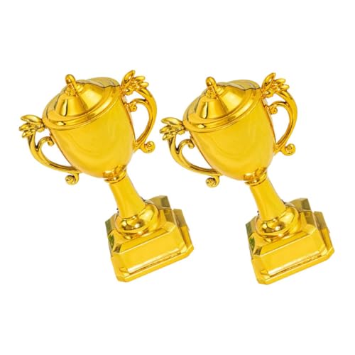 Luxshiny Mini Trofeos de Plástico Dorados 2 Piezas, Decoración Temática para Tartas y Mesas de Postres, Trofeo Divertido para Fiestas Infantiles y Cumpleaños, Adornos Reutilizables