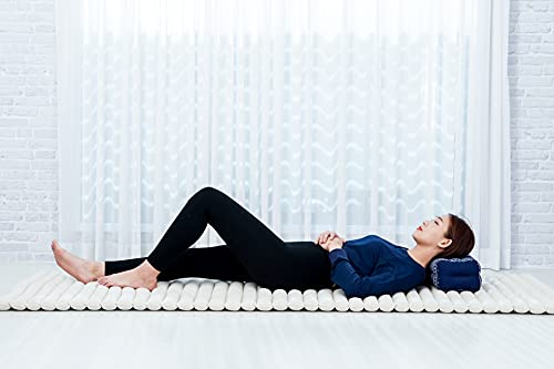Image of Leewadee Yoga Block - Floor Cushion for Yoga Practice, Meditation Seat Cushion for Workouts Filled with Kapok