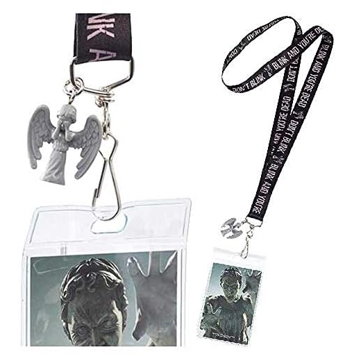Underground Toys Doctor Who Don't Blink with 3D Weeping Angel Lanyard Charm