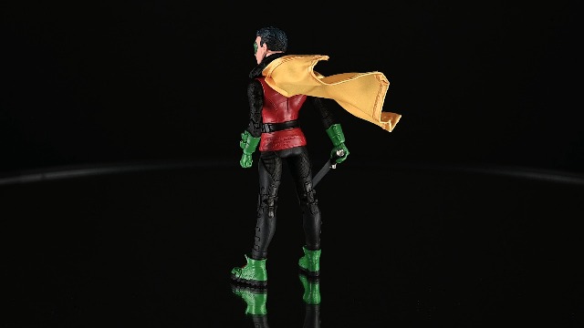 MCFARLANE DC DIRECT Page Punchers Robin 7 Action Figure - Scatena il