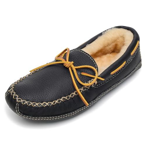 Image of Minnetonka Men's Sheepskin Moose Slipper