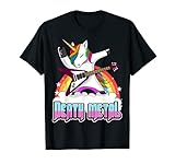 Klassisch geschnitten, doppelt genähter Saum.