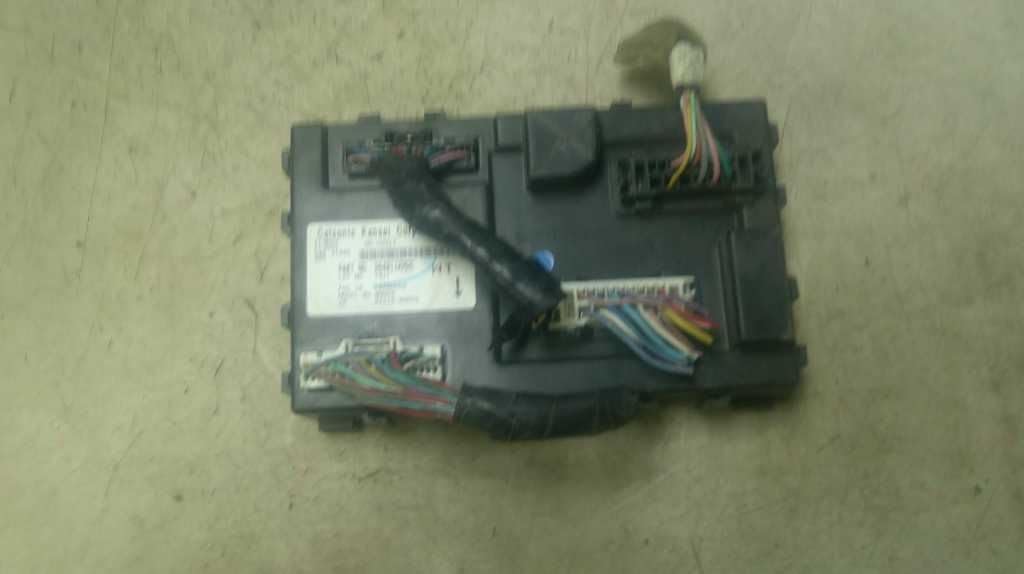 Body Control Module BCM Compatible with Automatic Fits 11-13 Compatible with Nissan Juke 284B11KM2C