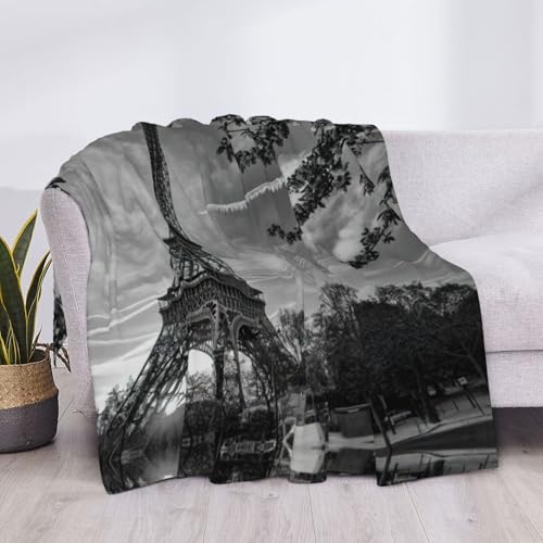 Couverture lit flanelle Tour Eiffel : le cadeau confort idéal
