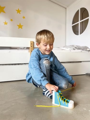 small foot Fädelschuhe Schleife binden aus Holz, Farbenfrohes 2er Set, inkl. passender Schnürsenkel, ab 3 Jahren, 6475