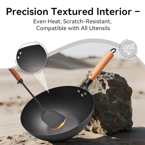 WANGYUANJI 11.8 Inch Iron Wok with Glass Lid, Flat Bottom Stir Fry Pan with Wooden Handle, Non-Coated Naturally Nonstick Skillet, Traditional Chinese Wok for Gas, Electric & Induction Cooking
