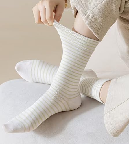 Image of Women's Seamless Striped Crew Socks 2-Pack
