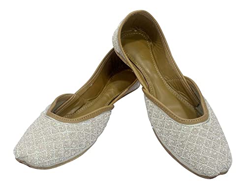 Women's Punjabi Jutti for Ethnic Shoes Cream Gold Wedding Shoes Mojari Traditional Indian Jooti Sandles Handmade Juti2