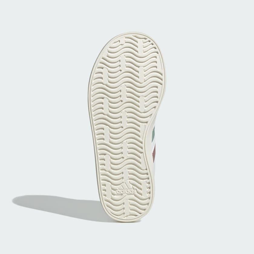 Image of Adidas Unisex-Child Vl Court 3.0 Skateboarding Shoes (Little Kid)