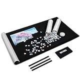 rallysportdirect giveaway Exquisite Verpackung – Paket enthält 46 × 26 Zoll (118 × 66 cm) Puzzlematte (bis zu 1500 Stück) × 1, Gummiband × 3, Vliesbeutel × 1, blauer Kunststoffzylinder × 6, blauer Kunststoffdeckel × 1. Bitte beachten Sie, dass das Paket ohne Puzzles geliefert wird.