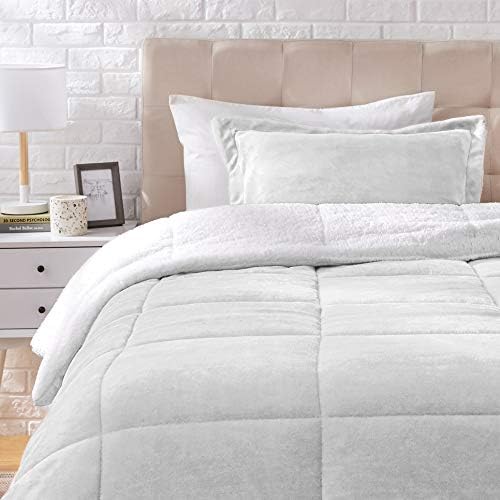 Amazon Basics Ultra-Soft Micromink Sherpa Comforter Bed Set - Full or Queen, Chocolate