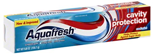 Aquafresh Cavity Protection Fluoride Toothpaste, Cool Mint 5.6 oz (Pack of 8)