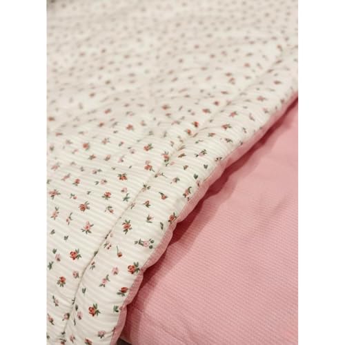 Image of Utopia Bedding Premium Ultrasonic Punch AC Comforter Blanket - Quilted Microfiber Floral Pattern, Lightweight Hypoallergenic All‑Season Blanket for Bedroom (228x228 Cm)