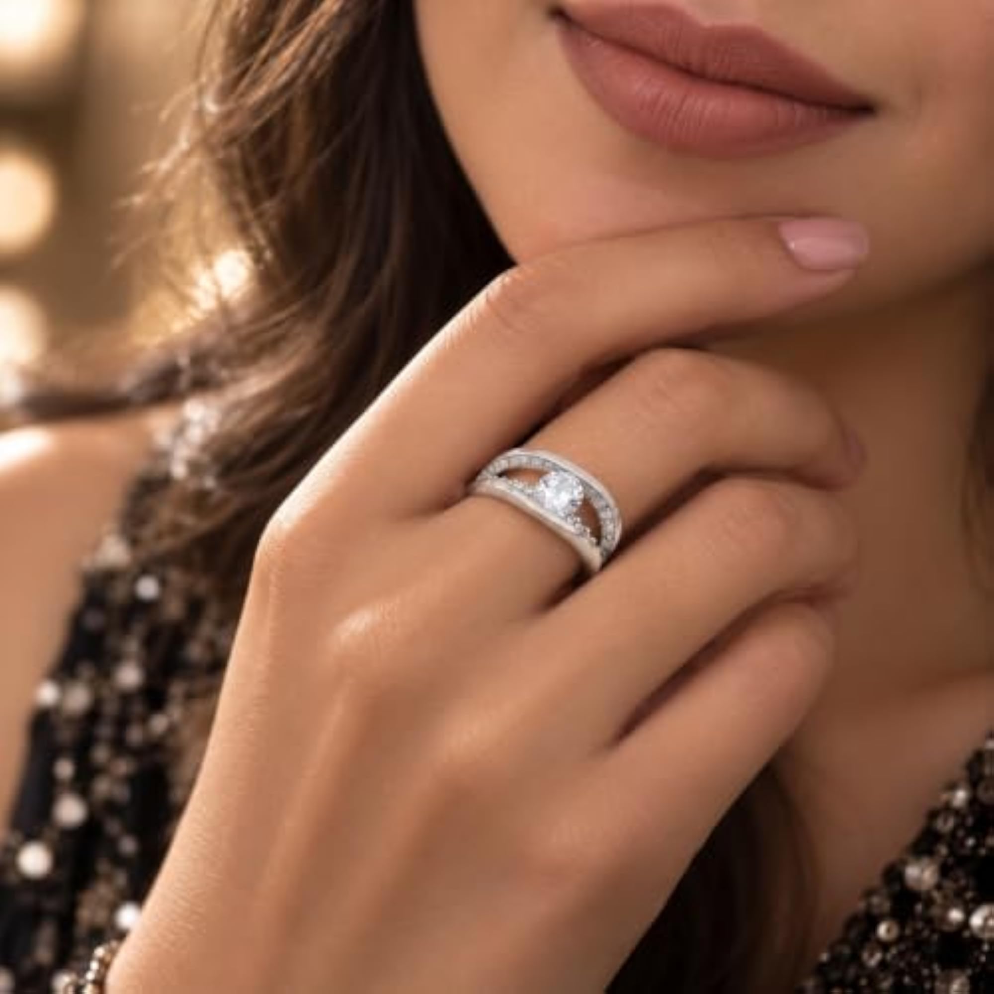 Women's Kapeesh Ring, Elegant Design