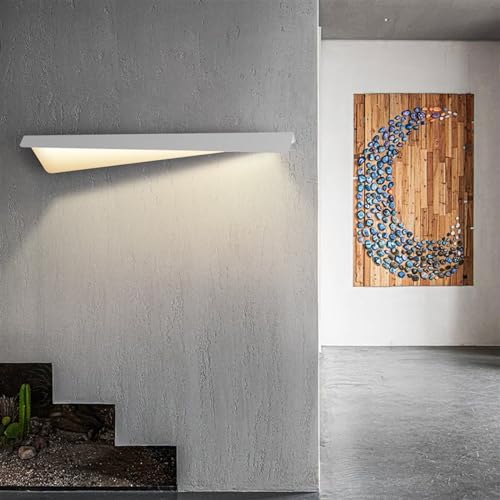 Lámpara de pared LED alargada para iluminar escaleras oscuras con estilo 2