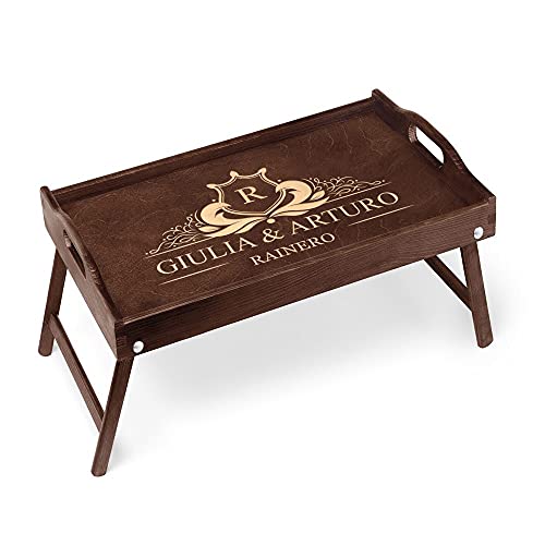 Maverton Tavolino Colazione a Letto Personalizzato a Laser - Tavolo Pieghevole - Colore Marrone Scuro - Vassoio Multifunzione - idee - regalo - per anniversario, matrimonio - Stema