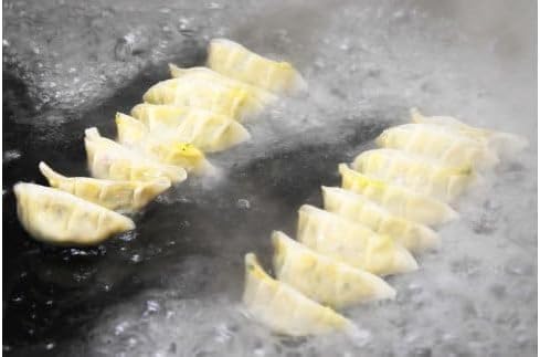 中国料理満海の手作り冷凍餃子『グルテンフリーの米粉餃子25個』[1179]