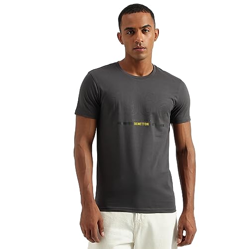 Image of UNITED COLORS OF BENETTON Men's Solid Regular Fit T-Shirt