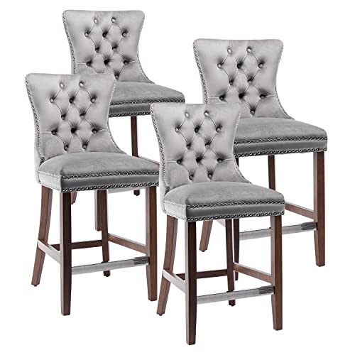 Virabit Counter Height Bar Stools Set of 4, 27″ Wingback Velvet Bar Stools with Button Back and Nailhead Trim, Upholstered Bar Chairs with Wooden Legs, for Kitchen, Cafe, Pub (Grey)