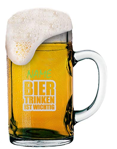 MeinGlas Chope de mesure 1 l avec gravure personnalisée [Nom] et [Motif – Boire de la bière est important ]
