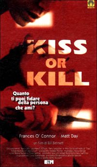 Cinta VHS Kiss or Kill para noches de cine retro y videoclub en casa