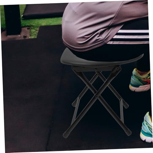Aide la mobilité avec cette chaise de toilette pliable et portable - 4
