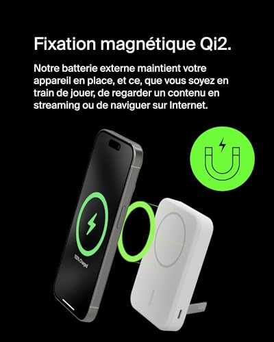 Belkin BoostCharge Pro Batterie Externe sans Fil 8 000 mAh avec Qi2 (Chargeur Portable Compatible MagSafe, Support intégré, pour iPhone 16, 16 Plus, 16 Pro, 16 Pro Max, iPhone 15, etc., Blanche)