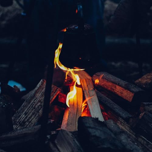 『The Bonfires and Castles Podcast』のカバーアート