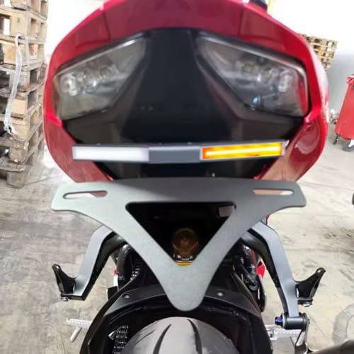 Support plaque immatriculation CBR1000RR-R rigide avec support feu arrière intégré