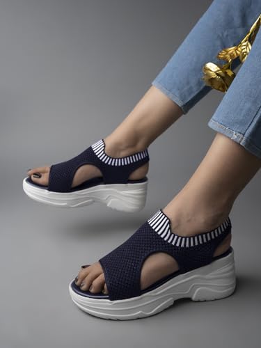 Image of Shoetopia Women buckle Sandal