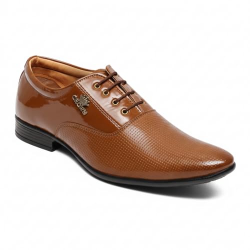Image of WALK & RUN SHOES Men's Original Leather Lace-Up Chukka Boots | Stylish & Durable Formal & Casual Wear Boots