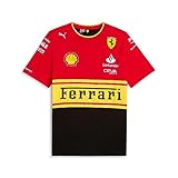 Basierend auf der Autolackierung und der Teamkleidung, die die Scuderia Ferrari während des GP Italien 2023 trägt