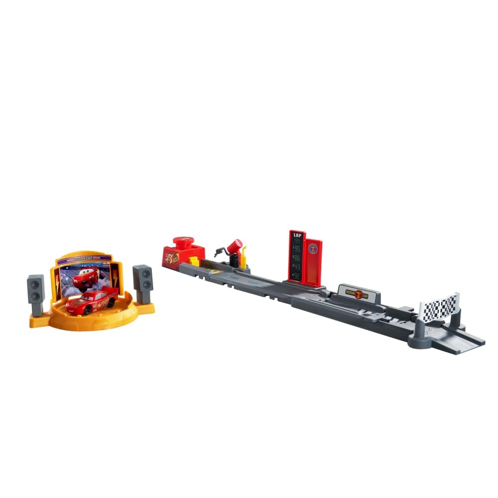 Mattel CARS - Pista di Lancio Piston Cup, set lungo 50+ cm con salti, acrobazie e 2 modalità di gioco, veicolo di Saetta McQueen incluso, giocattolo per bambini, 4+ anni, JDJ02