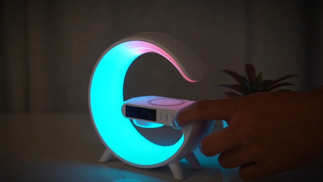 Voncerus Wireless Speaker, G Shape Table Lamp,Atmosphere Night Light with Wireless Charging Function, Bedside Lamp with Alarm Clock & Charging Function,Gifts