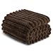Exclusivo Mezcla Kuscheldecke Flauschig Fleecedecke Flanell Decke, Leichte und Warme Sofadecke Couchdecke für Ganzjahreszeit, 130 x 150 cm Braun
