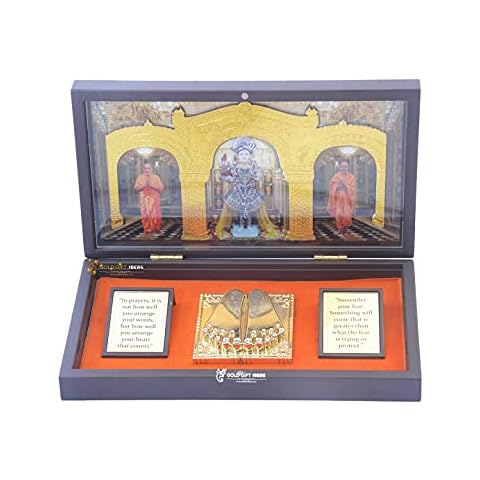 Radhna Puja - Festive Indian Traditional 24K Gold Plated Swaminarayan Photo Frame with Charan Paduka (Sahajanand Swami), Sadguru Pramukh Swami Wooden Momento Gift, Religious Photo Frame for Home Decor Cover