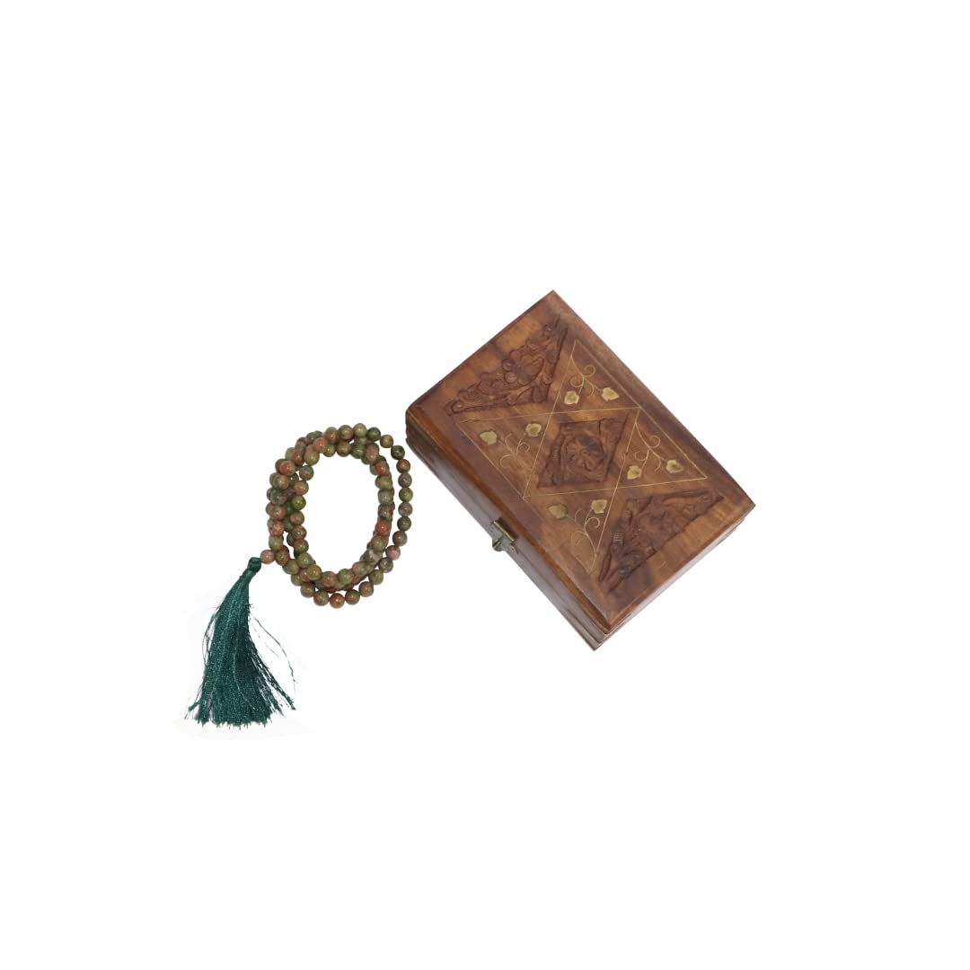 Boîte à bijoux sculptée main avec collier mala en unakite