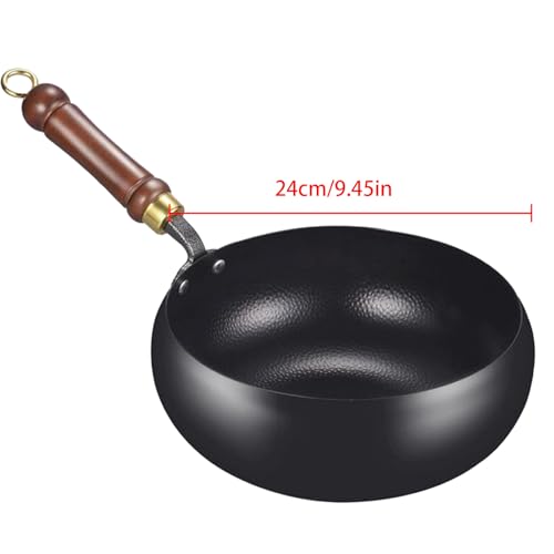 Pan en fer traditionnel avec couvercle pour la cuisine de maison