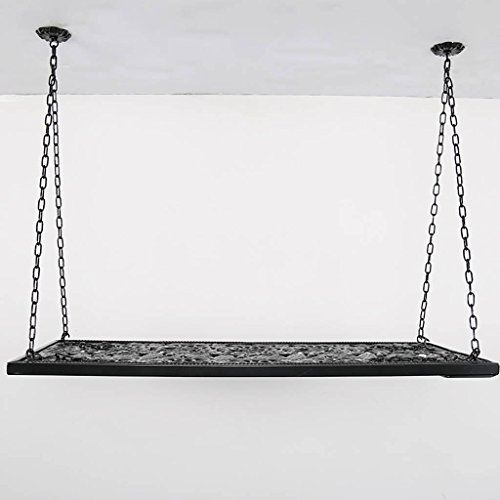 Verre de vin rouge et bouteilles bien rangés avec le bar européen en fer forgé LWX