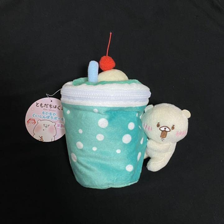 Amazon.co.jp: 限定ともだちはくま ぬいぐるみポーチクリームソーダ