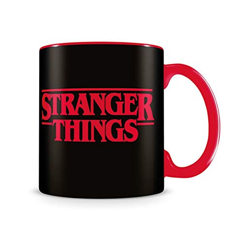 Stranger Things MG25256C - Taza de cerámica (315 ml), color blanco