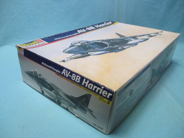 Amazon | レベル/モノグラム 1/48 アメリカ海兵隊 ダグラス AV-8B