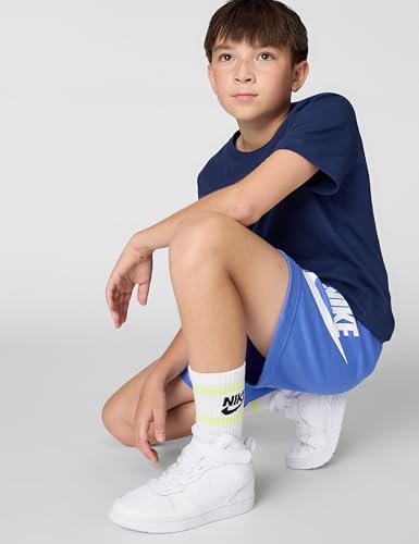 Nike Kids' Court Borough Mid 2 Shoes2