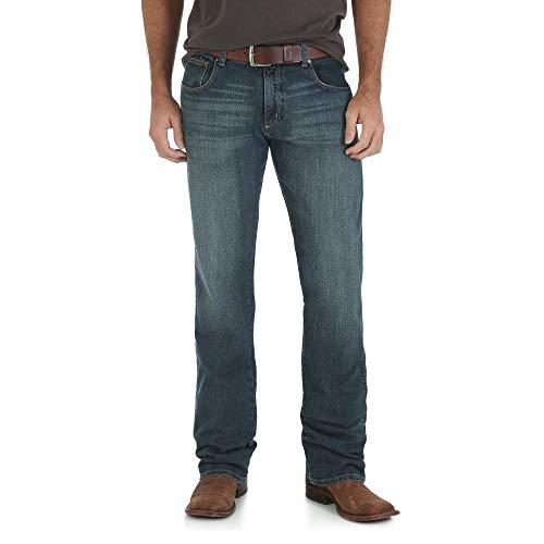 Image of Wrangler Men's Retro Slim Fit Straight Leg Jean