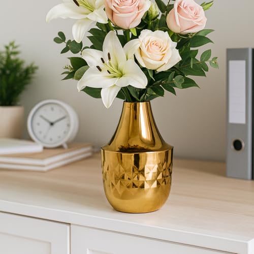 Image of Market99 Decorative Metal Flower Holder |Glossy Texture Golden Gourd-Shaped Vase with Diamond Design |Ideal Centerpiece for Home, Office, Events & More |Combines Festive Shimmer and Classy Design