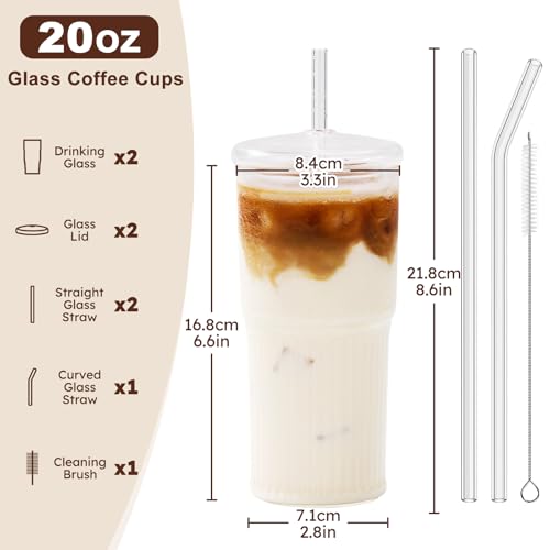 Tasses en verre avec couvercles évitant les éclaboussures