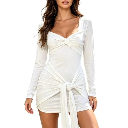 Robe de cocktail chic avec col carré et manches longues pour femme moderne