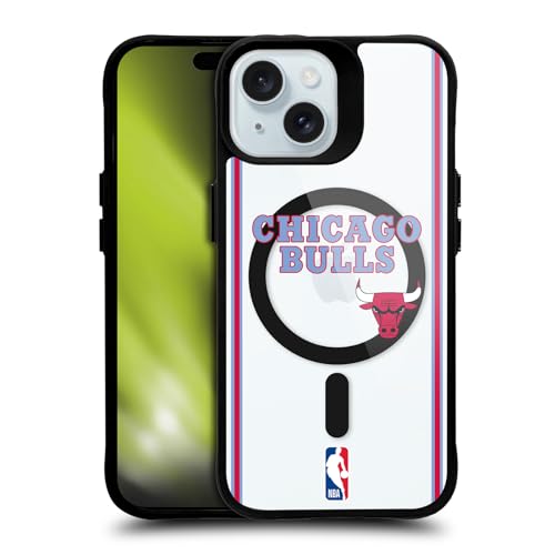 Head Case Designs sous Licence Officielle NBA Texte Design Ville Noir Chicago Bulls Logo Coque Pare-Chocs Noire Antichoc [Niveau Militaire] Compatible avec iPhone 15 et Compatible avec MagSafe