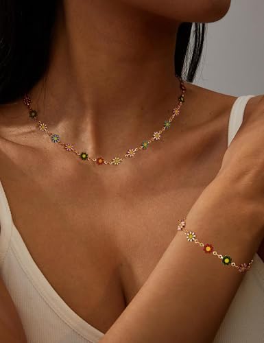 Cute Flower Necklace for Women 18K Gold Plated Dainty Daisy Flower Pearl Choker Necklace for Women2